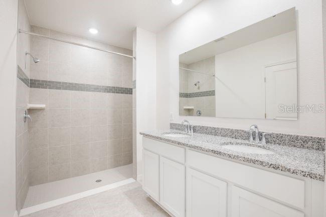 Model home - actual features may vary.