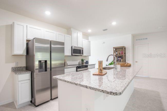 Model home - actual features may vary. Model home - actual features may vary.
