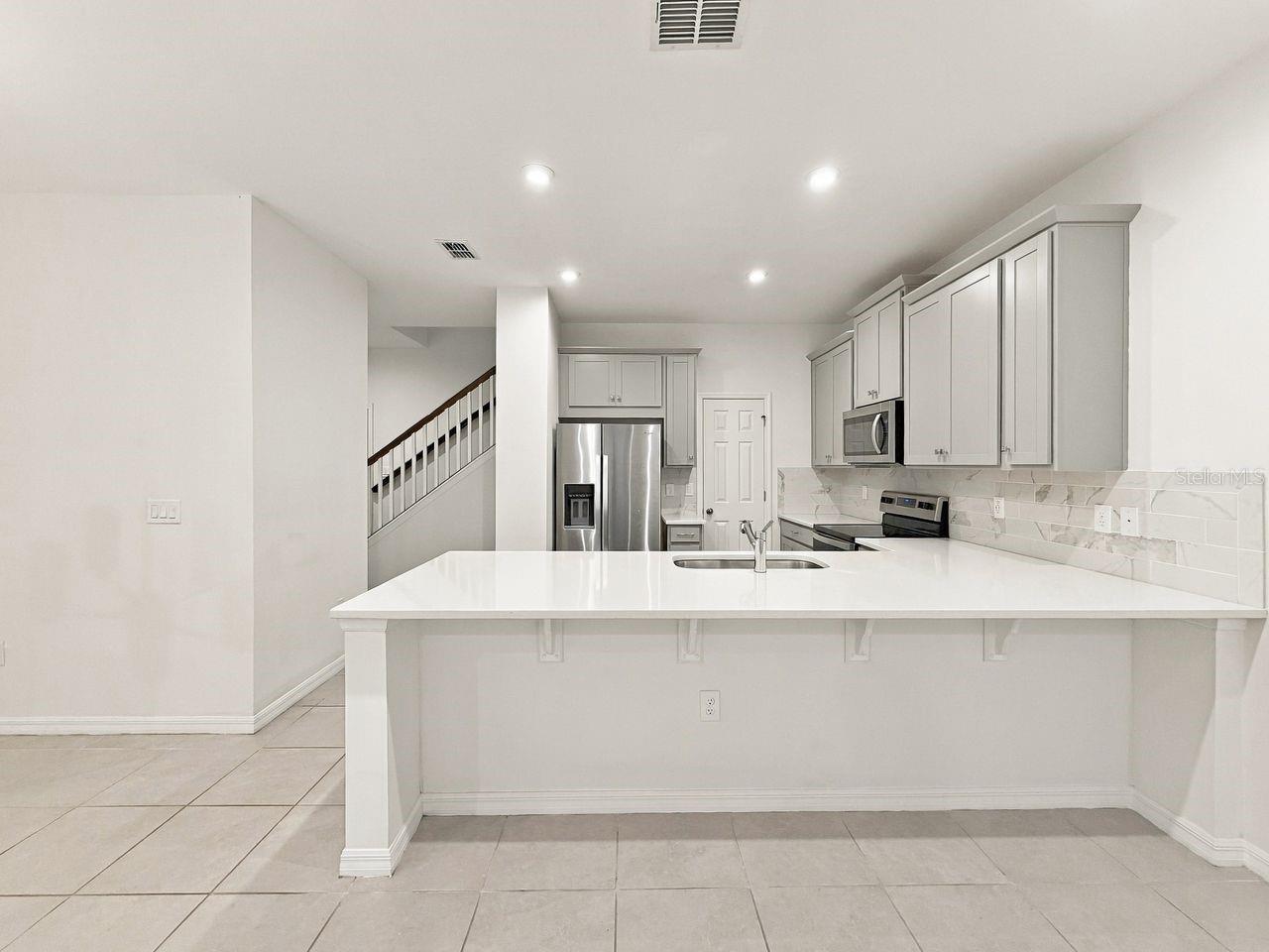 8867 HERENCIA ALLEY, Windermere, FL 34786 8867 HERENCIA ALLEY, Windermere, FL 34786