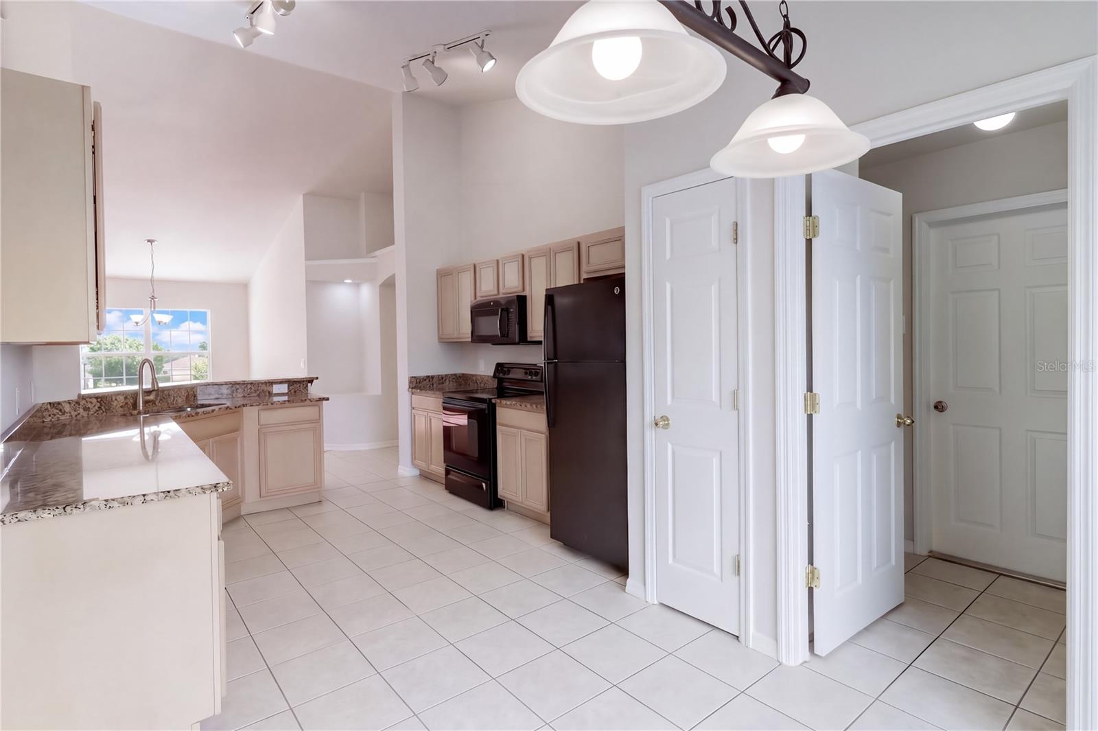 2612 WHITEWOOD ROAD, Mulberry, FL 33860