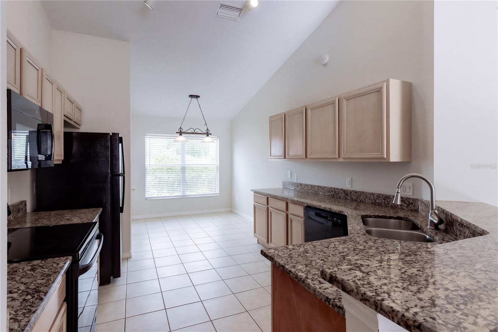 2612 WHITEWOOD ROAD, Mulberry, FL 33860