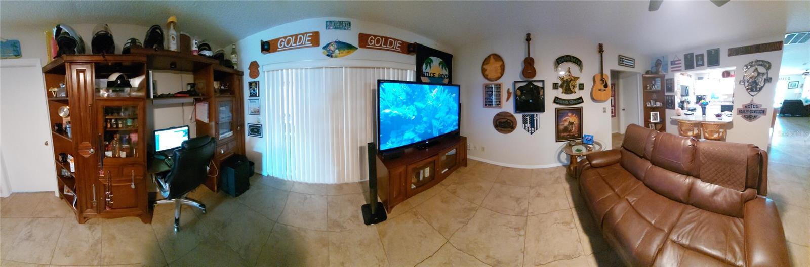 906 BLUEWATER DRIVE, Sun City Center, FL 33573