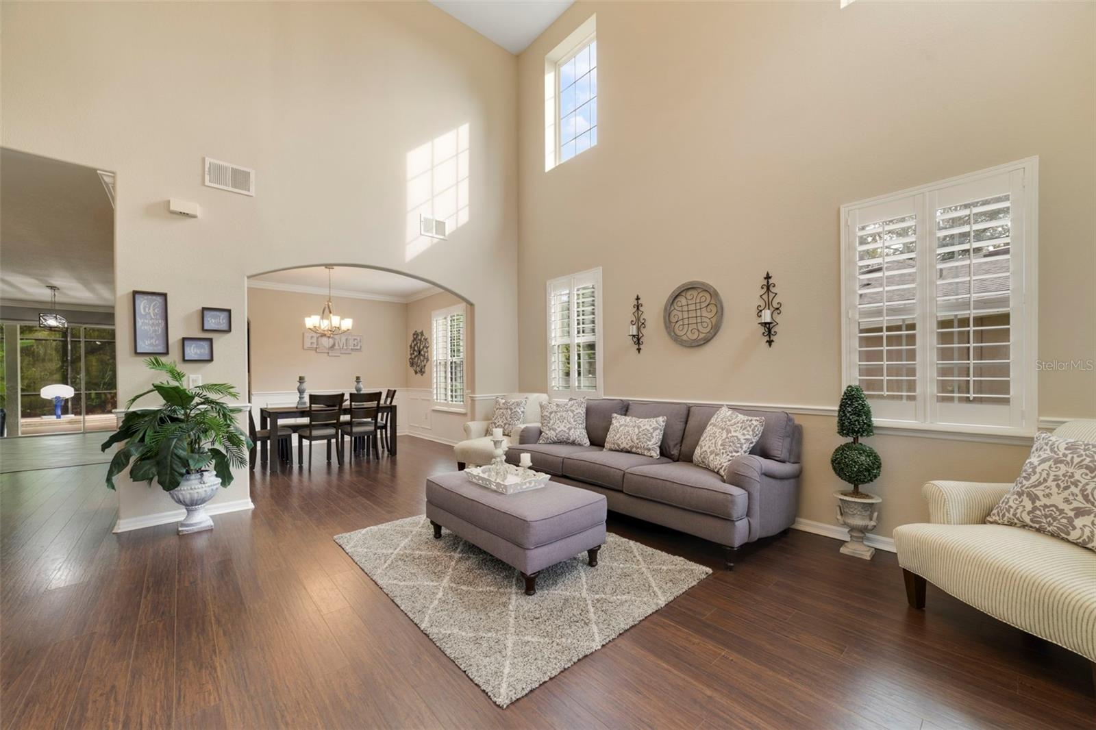 Formal Living / Dining Room - Image 1