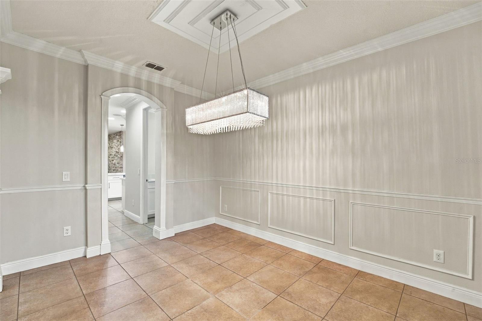 Side Dining Area