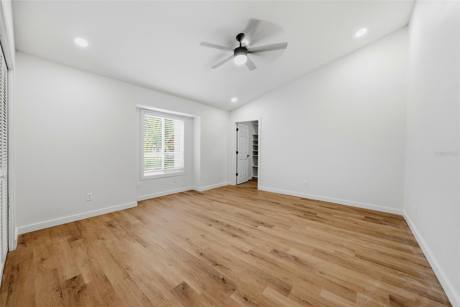 1008 ROYAL BIRKDALE DRIVE, Tarpon Springs, FL 34688