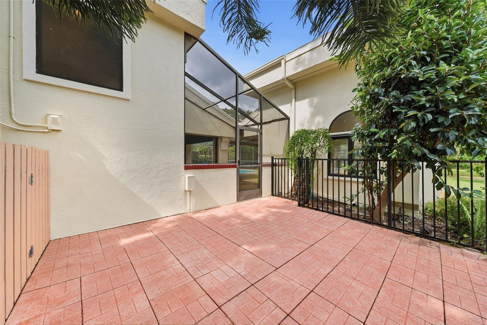 1008 ROYAL BIRKDALE DRIVE, Tarpon Springs, FL 34688