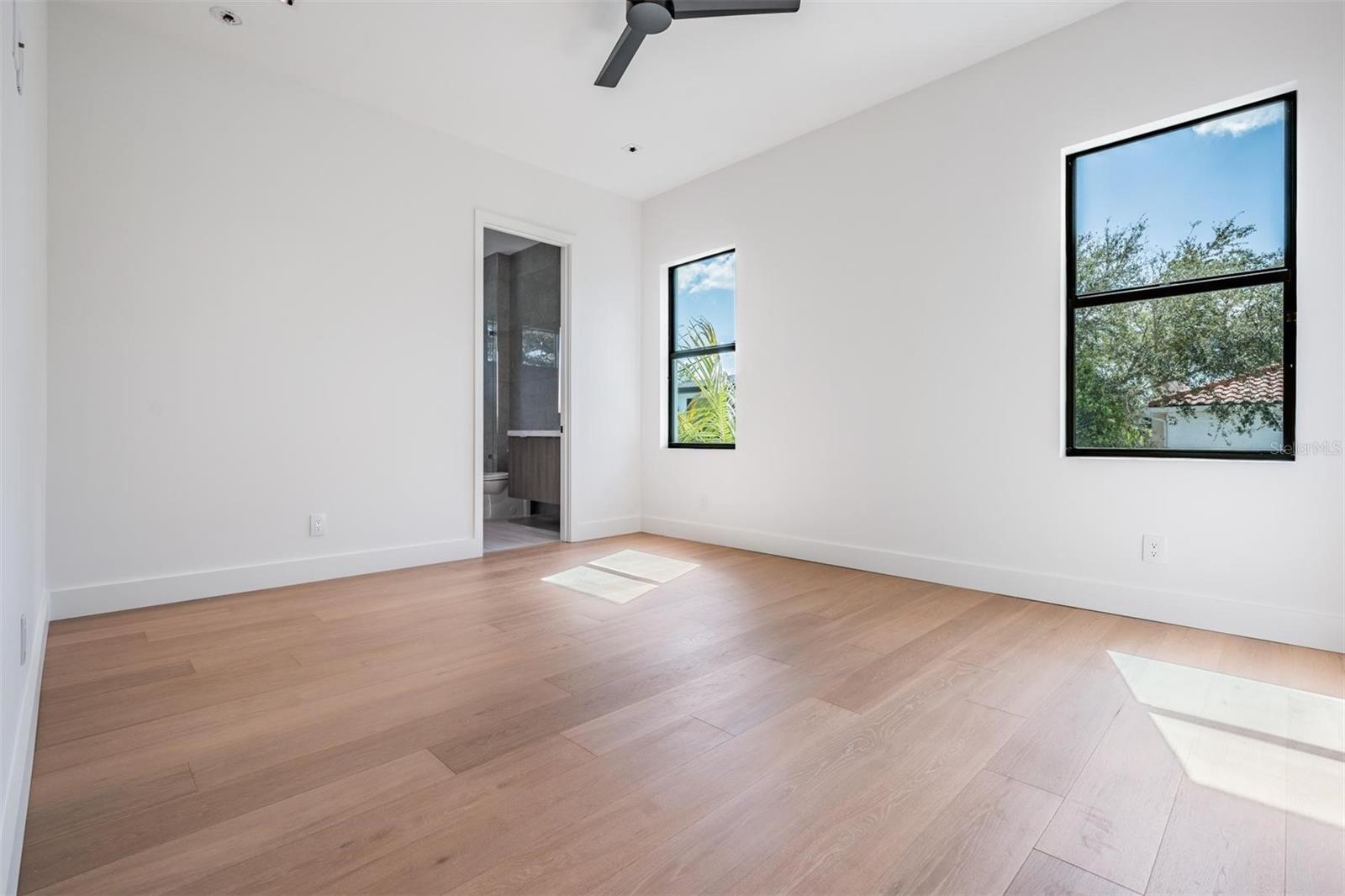 214 S RENELLIE DRIVE, Tampa, FL 33609