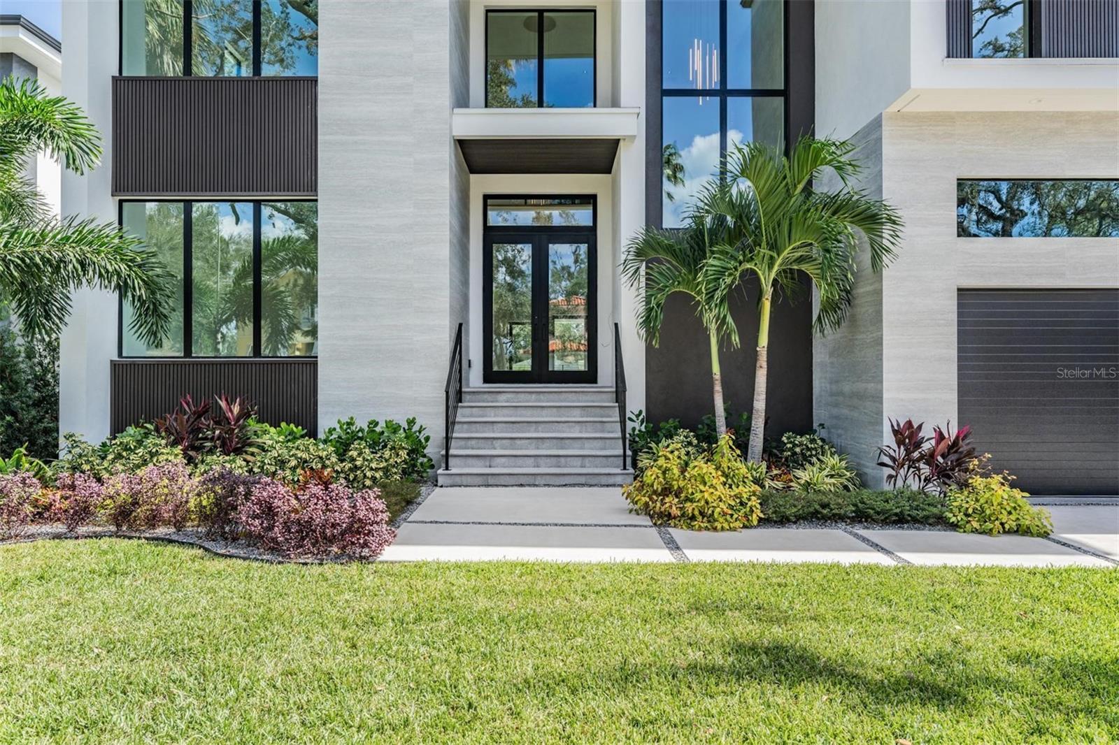 214 S RENELLIE DRIVE, Tampa, FL 33609