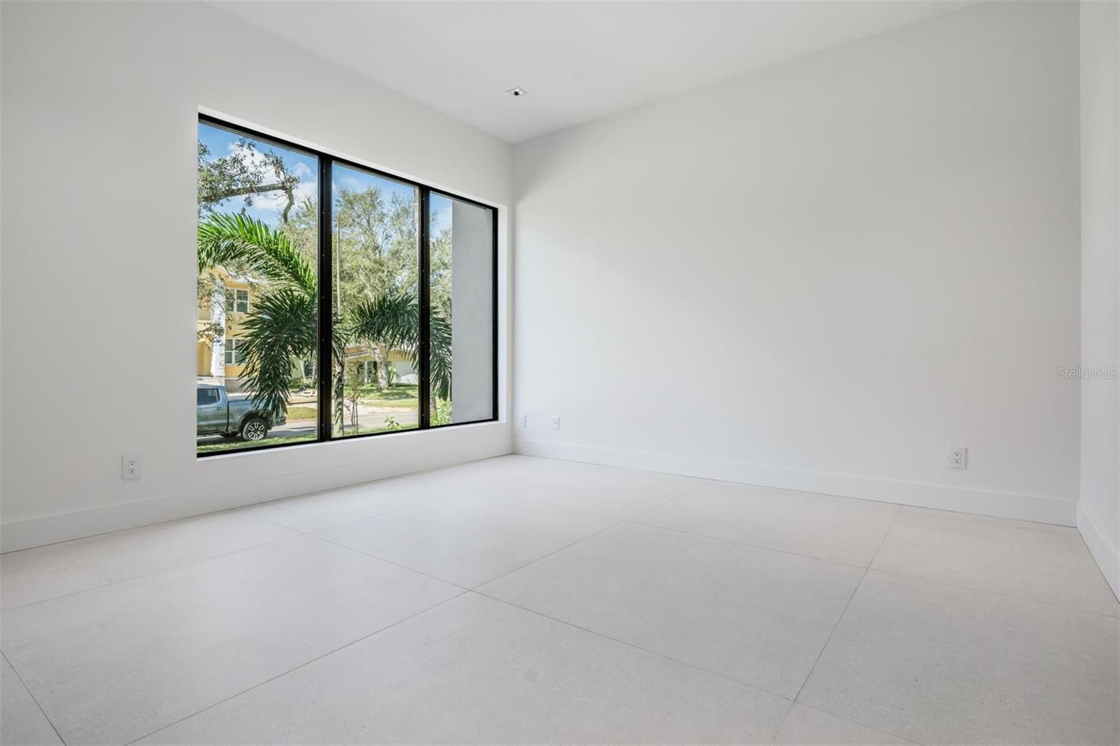 214 S RENELLIE DRIVE, Tampa, FL 33609