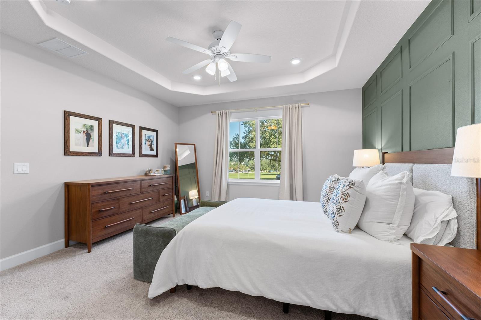 8556 MAGNIFICENT LANE, Groveland, FL 34736