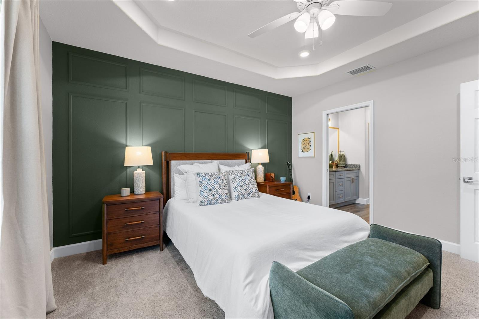 8556 MAGNIFICENT LANE, Groveland, FL 34736