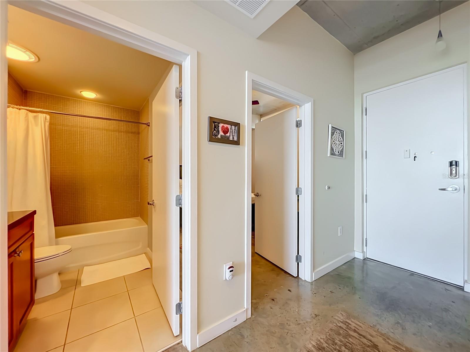 525 E JACKSON STREET, #706, Orlando, FL 32801