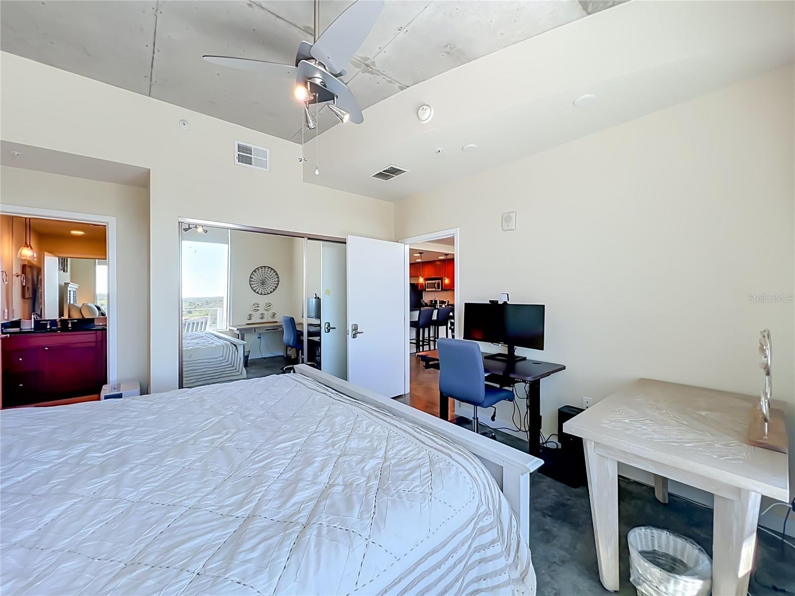 525 E JACKSON STREET, #706, Orlando, FL 32801