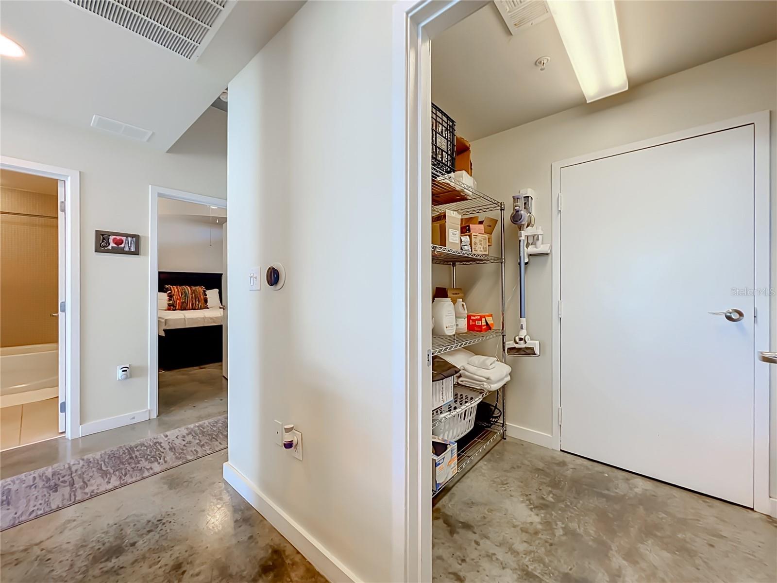 525 E JACKSON STREET, #706, Orlando, FL 32801