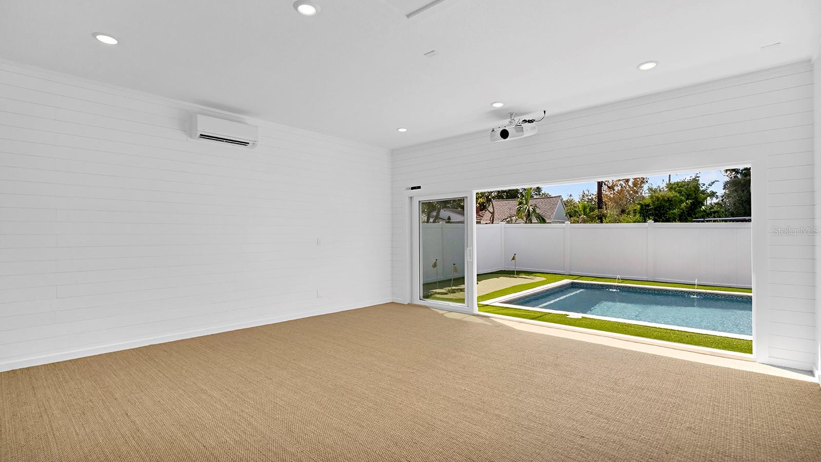 Cabana/Bonus/Flex Room