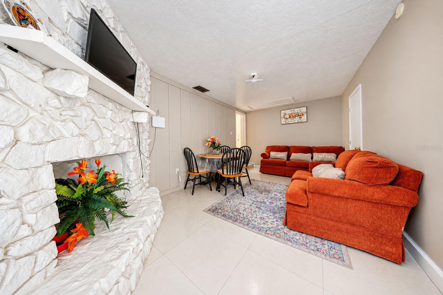 4200 ANDERSON ROAD, Orlando, FL 32812 4200 ANDERSON ROAD, Orlando, FL 32812