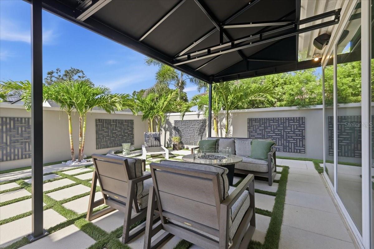 8953 CHARLESTON PARK, #18, Orlando, FL 32819