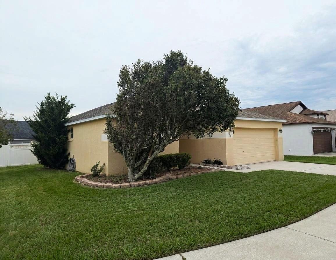 913 STALLION WAY, Valrico, FL 33594