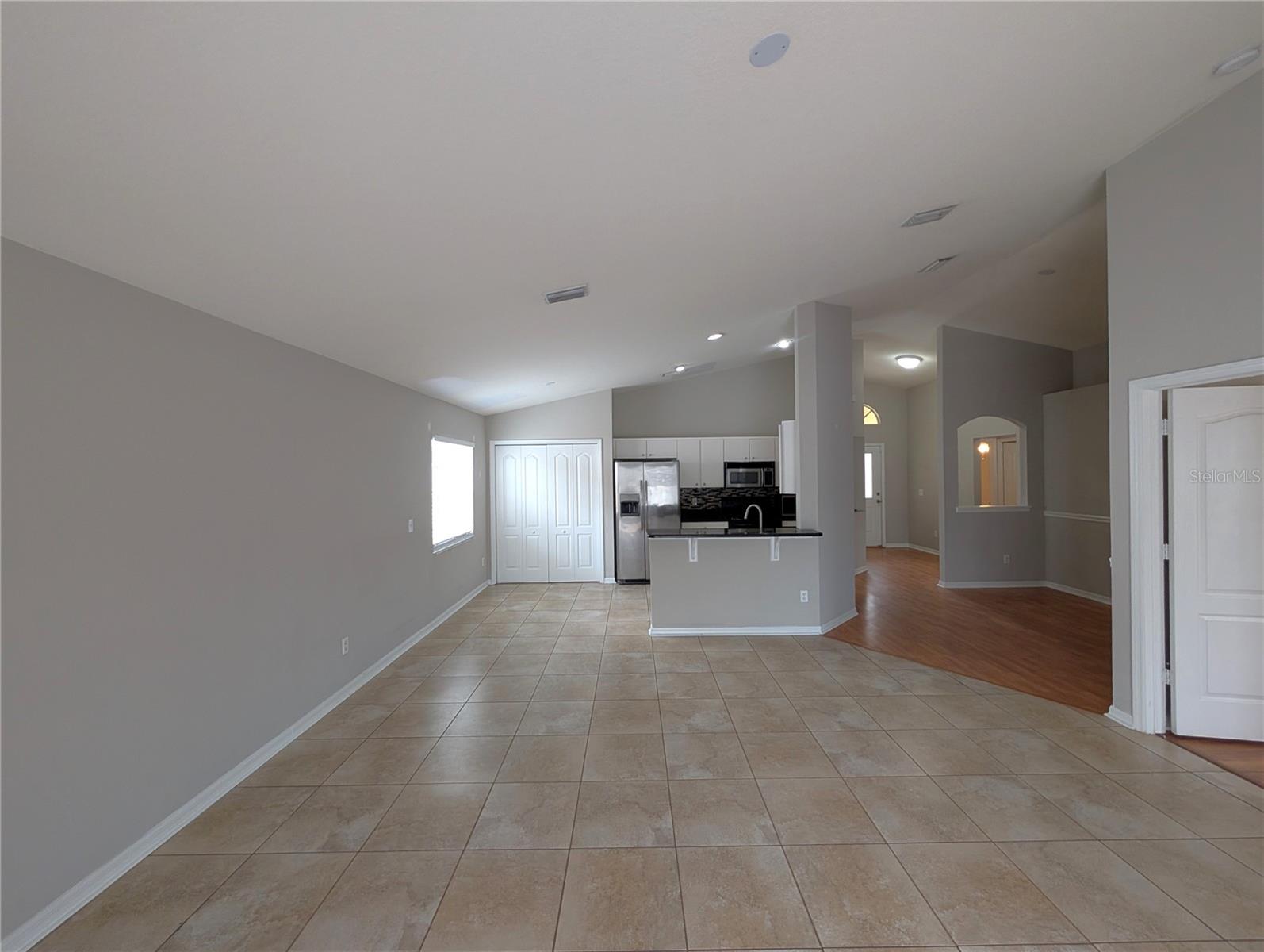913 STALLION WAY, Valrico, FL 33594