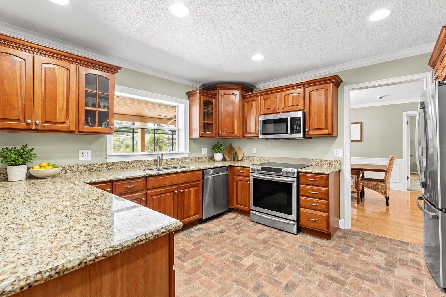 4066 SUMMERWOOD AVENUE, Orlando, FL 32812