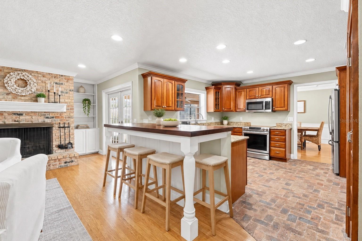 4066 SUMMERWOOD AVENUE, Orlando, FL 32812