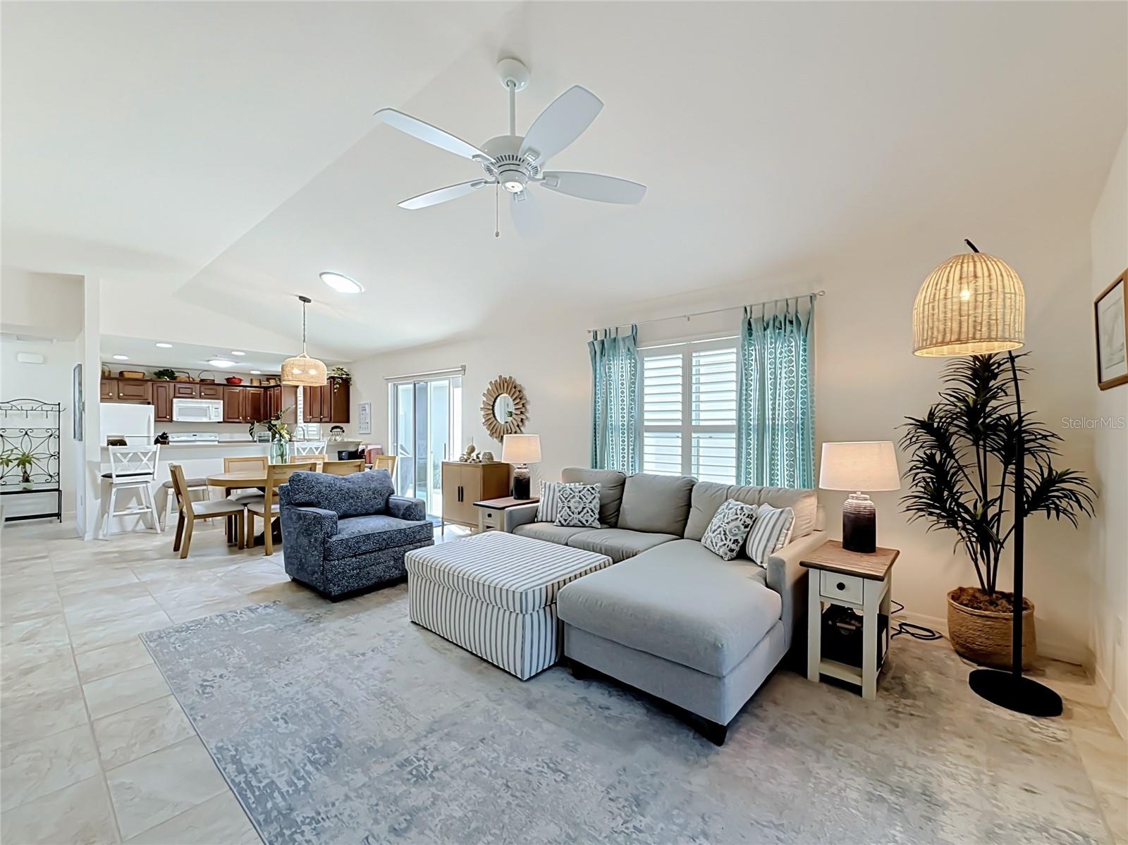 2001 ALTAMONTE WAY, The Villages, FL 32162