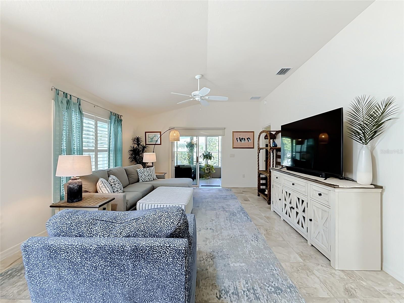 2001 ALTAMONTE WAY, The Villages, FL 32162