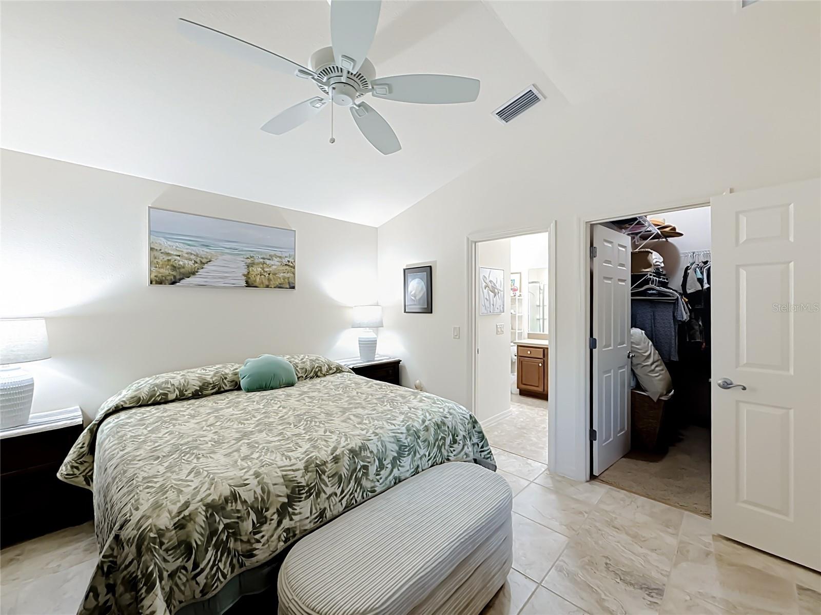 2001 ALTAMONTE WAY, The Villages, FL 32162