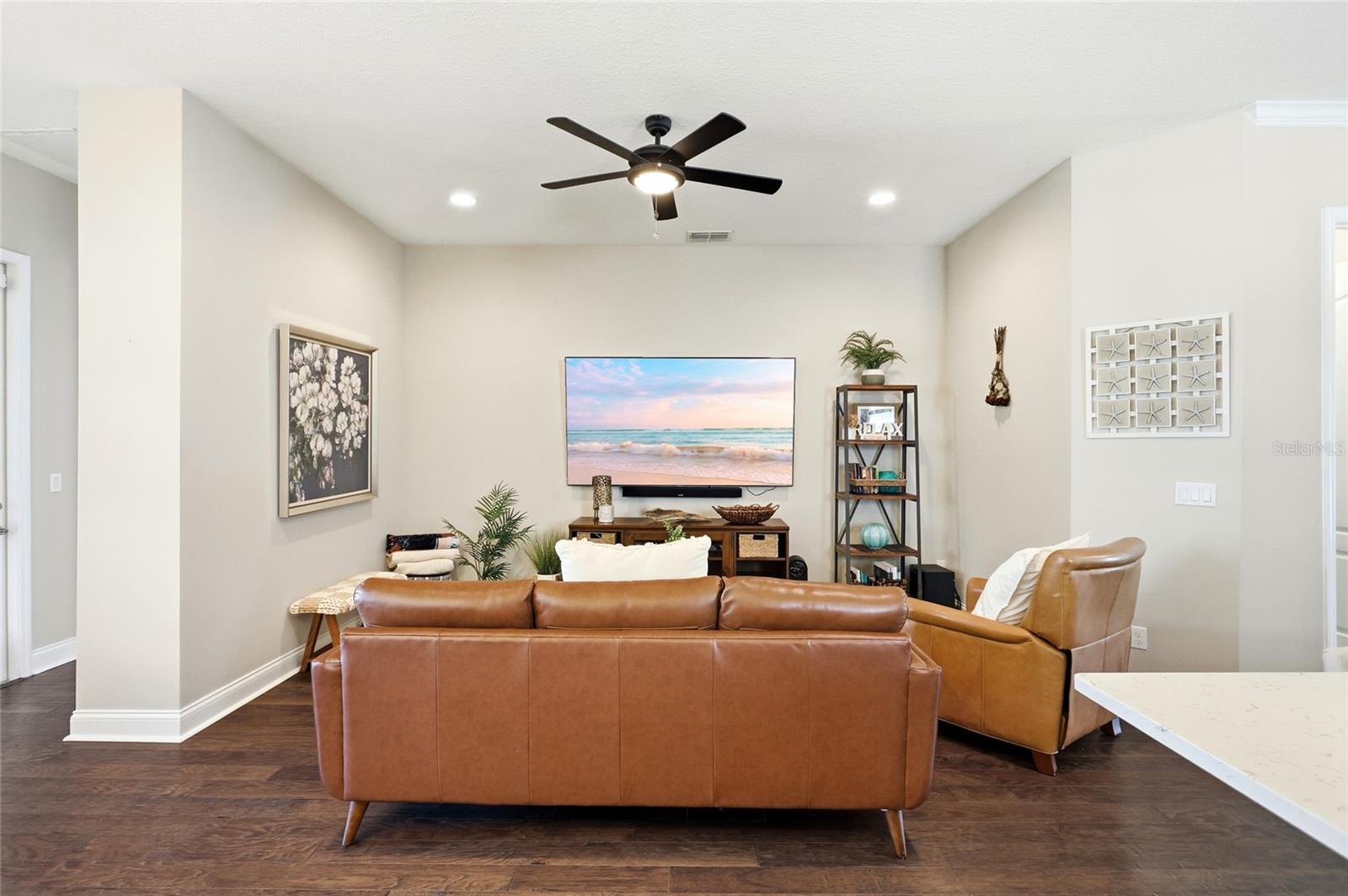 8363 LAUREATE BOULEVARD, Orlando, FL 32827