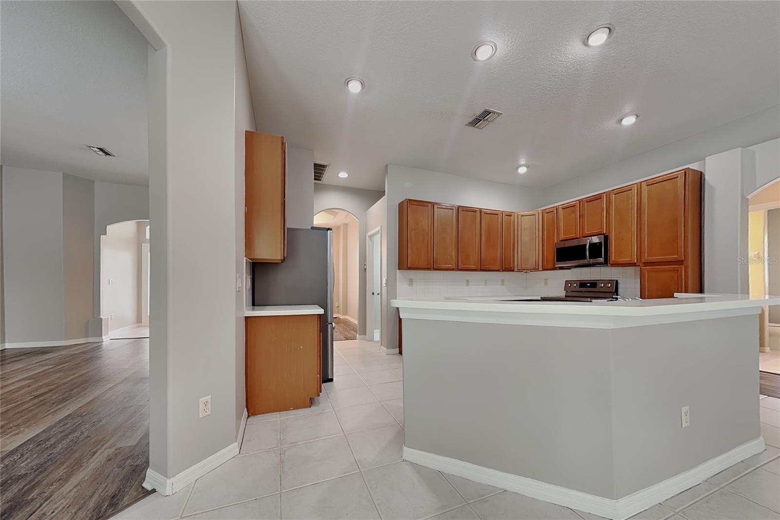 Spring Hill, FL 34609 Spring Hill, FL 34609