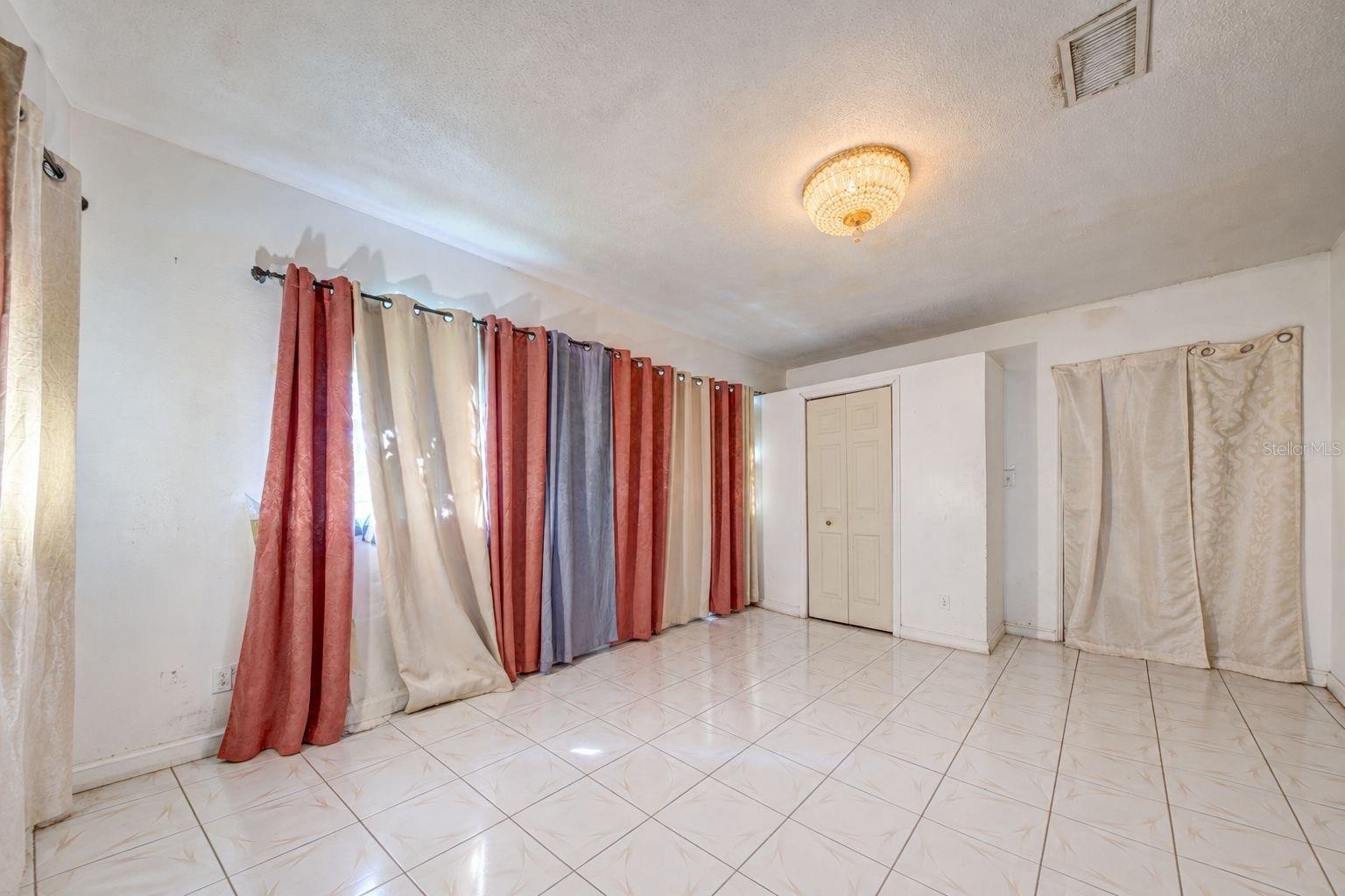 4314 DERBYSHIRE LANE, Orlando, FL 32812