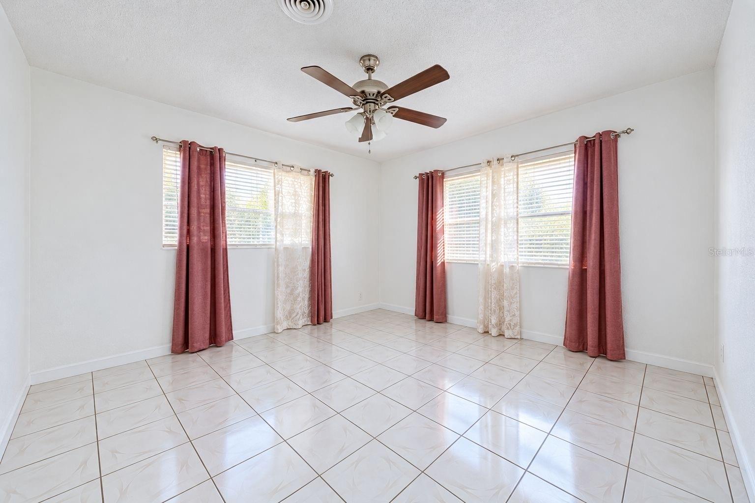 4314 DERBYSHIRE LANE, Orlando, FL 32812