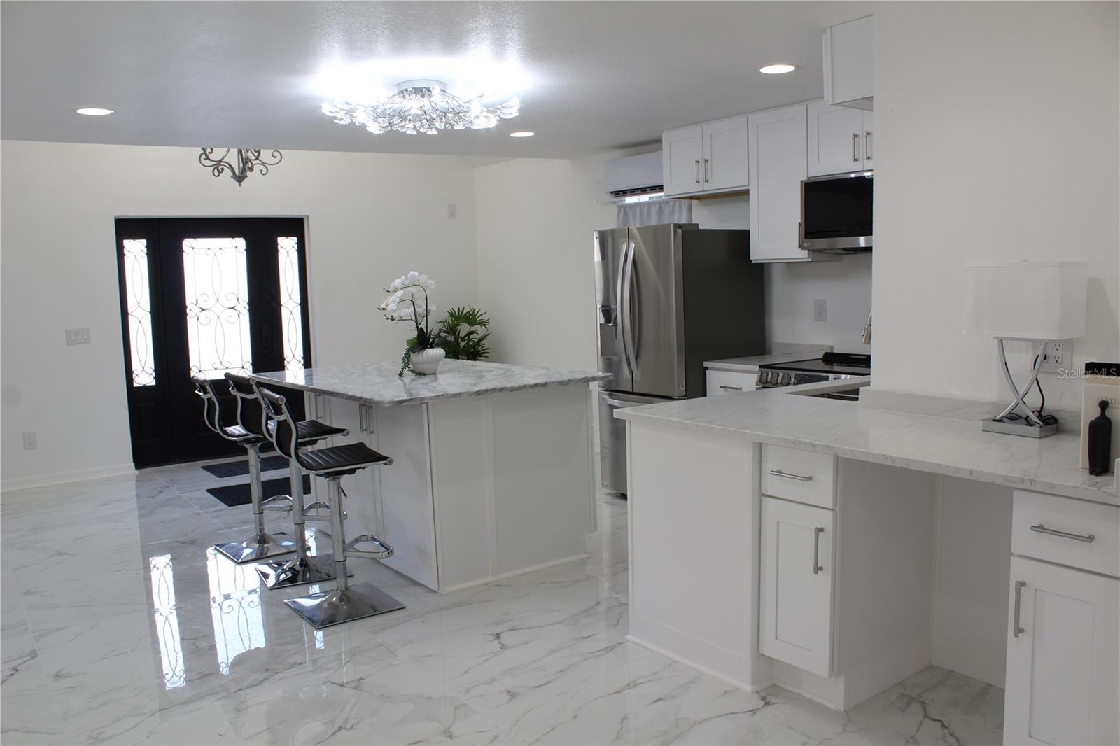 908 S SUMMERLIN AVENUE, Orlando, FL 32806