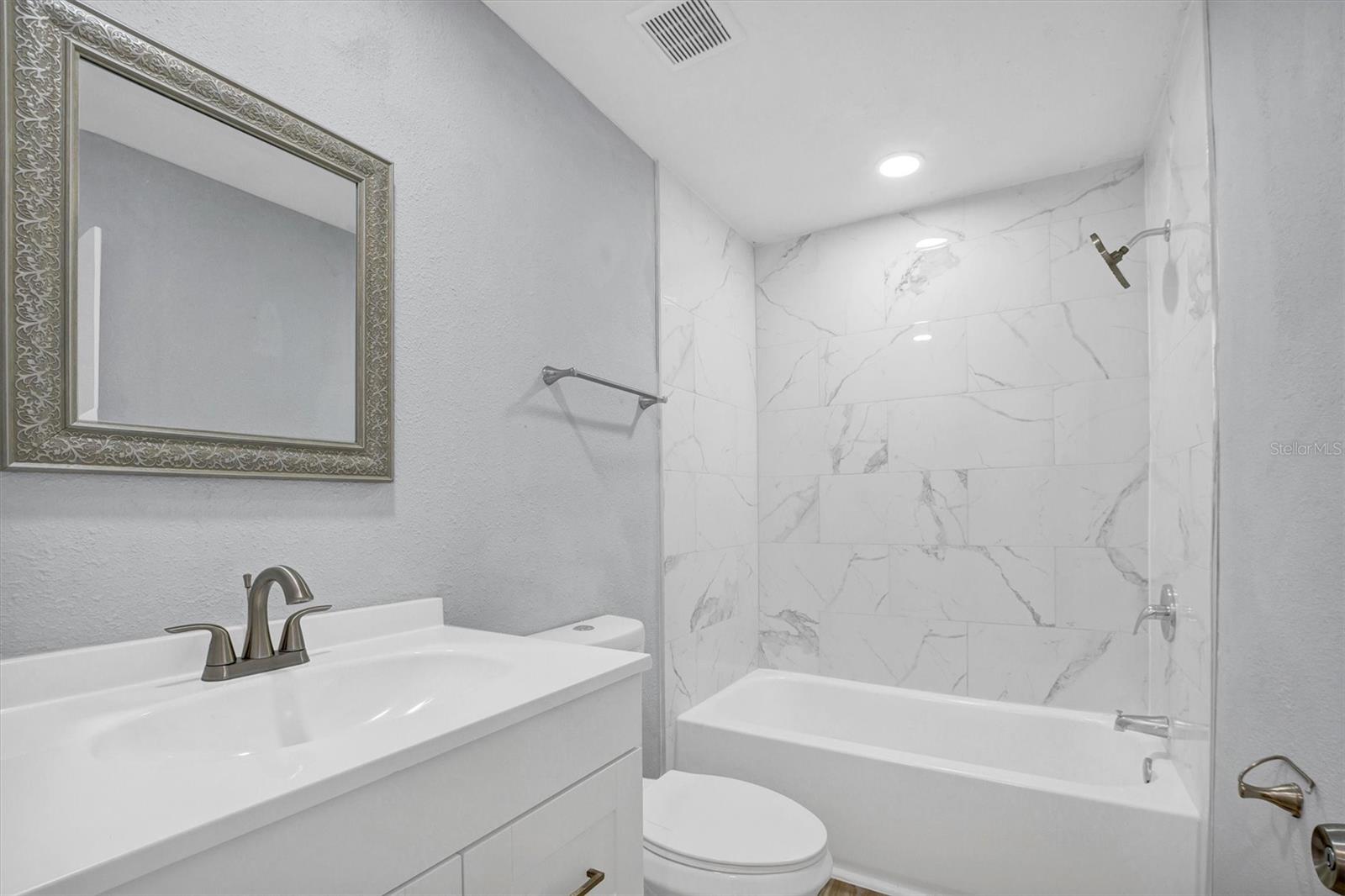 2014 W HICKORY STREET, Lakeland, FL 33815
