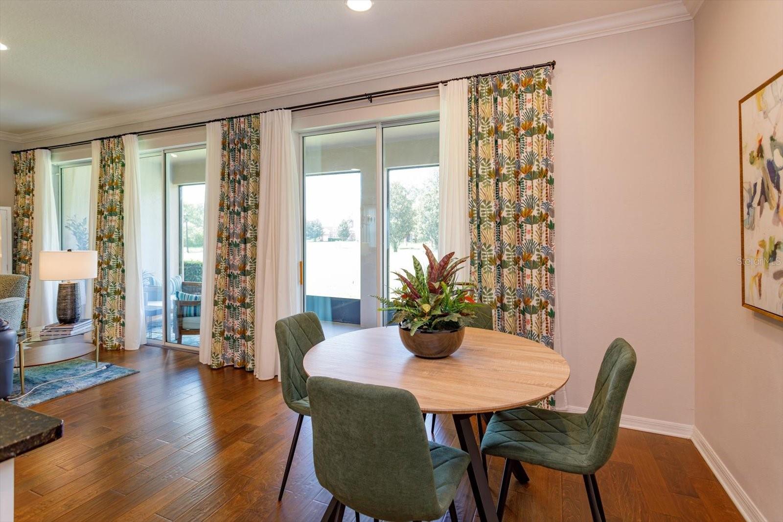 Breakfast area off kitchen
