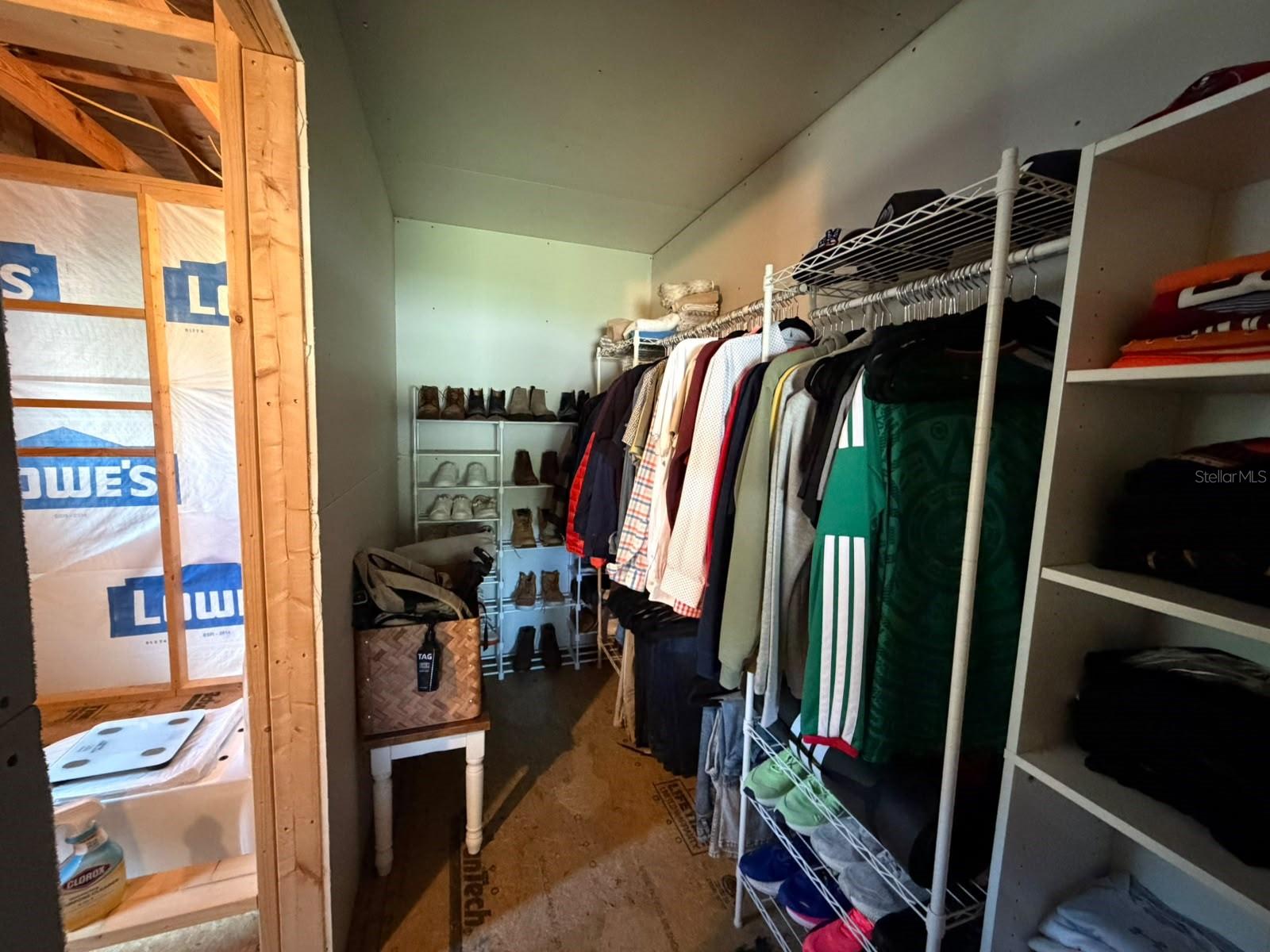Walk in closet
