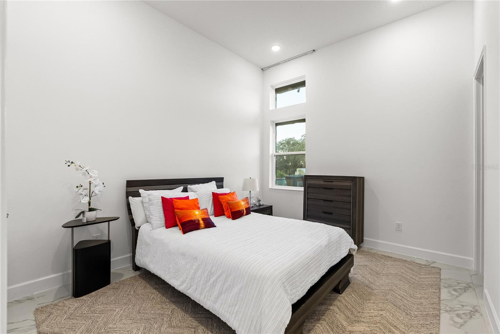 2nd Bedroom suite 2  / First Floor