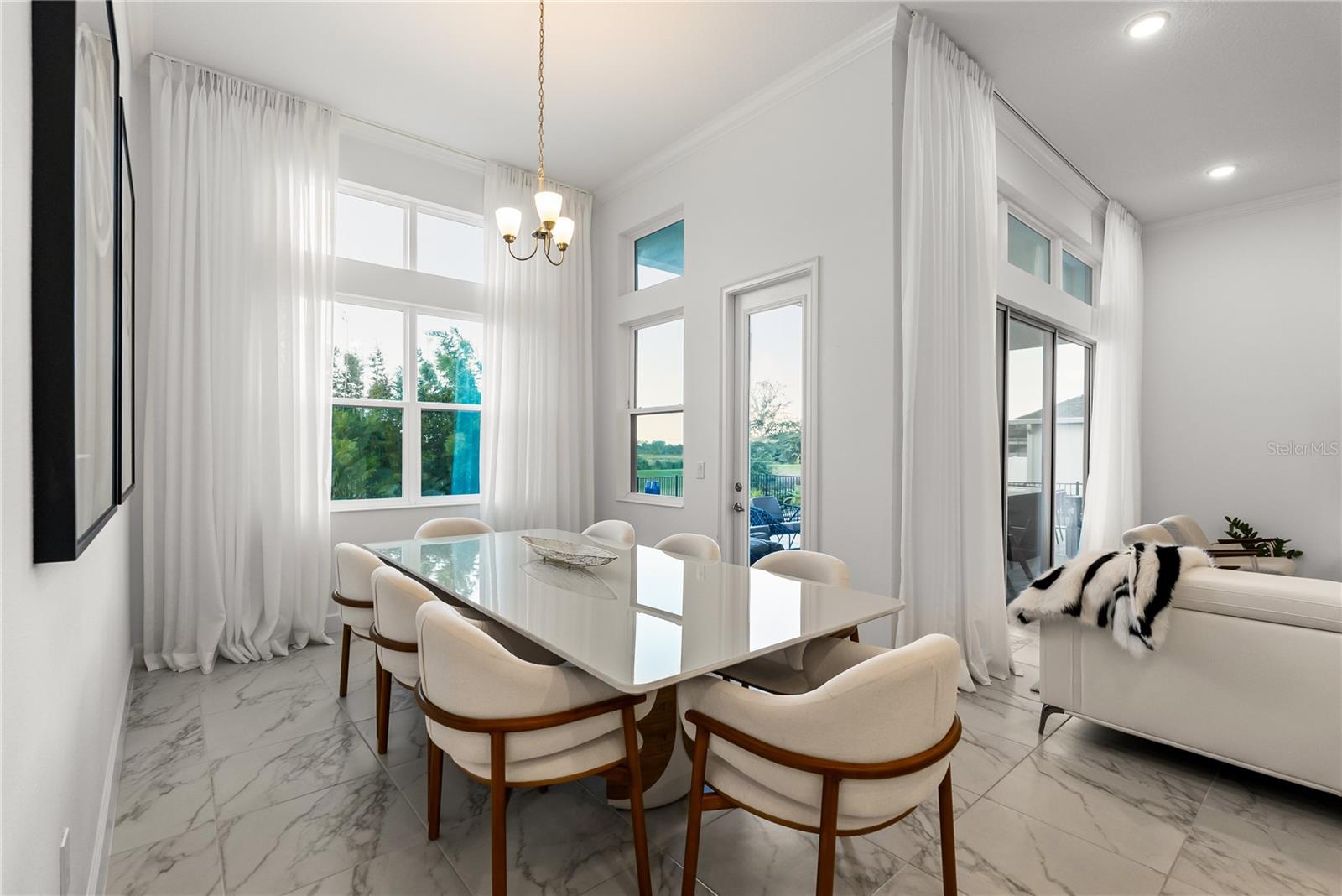 Breakfast nook