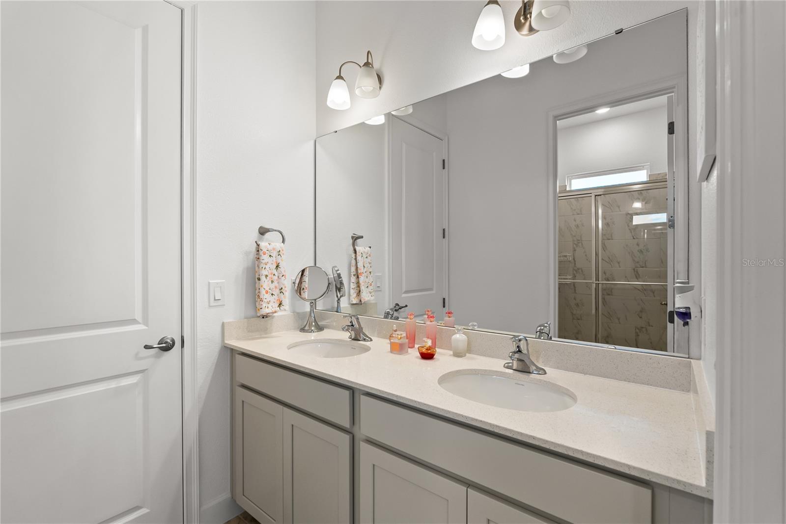 Bathroom 5 / second floor
