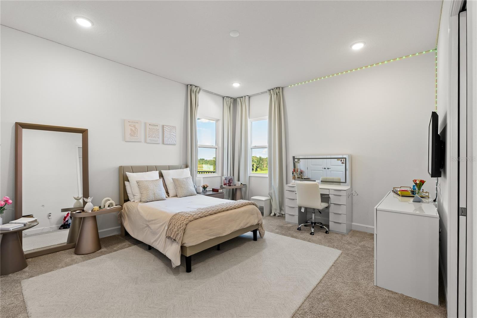 Suite 4 / Second Floor