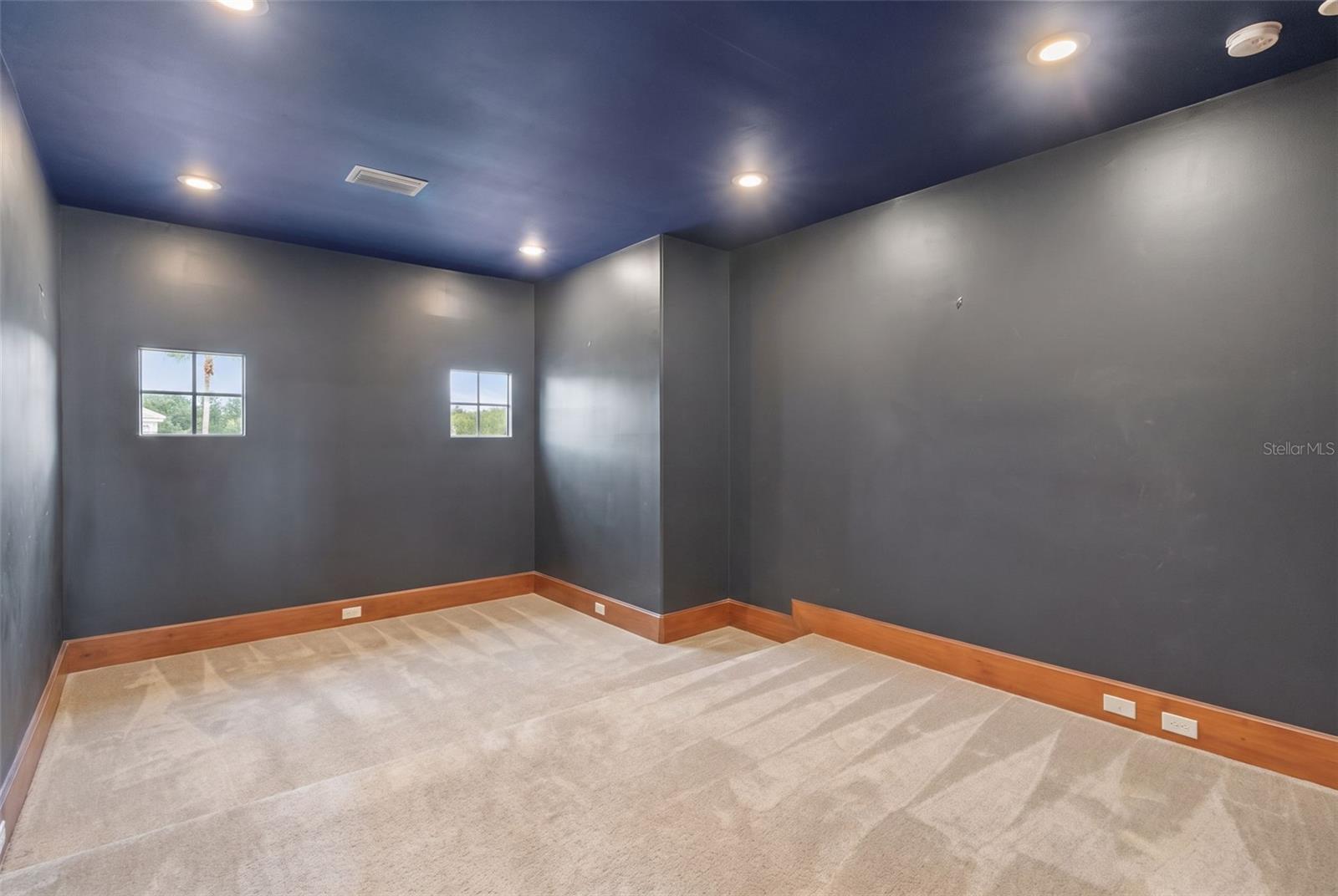 10226 WITTENBERG WAY, Orlando, FL 32832