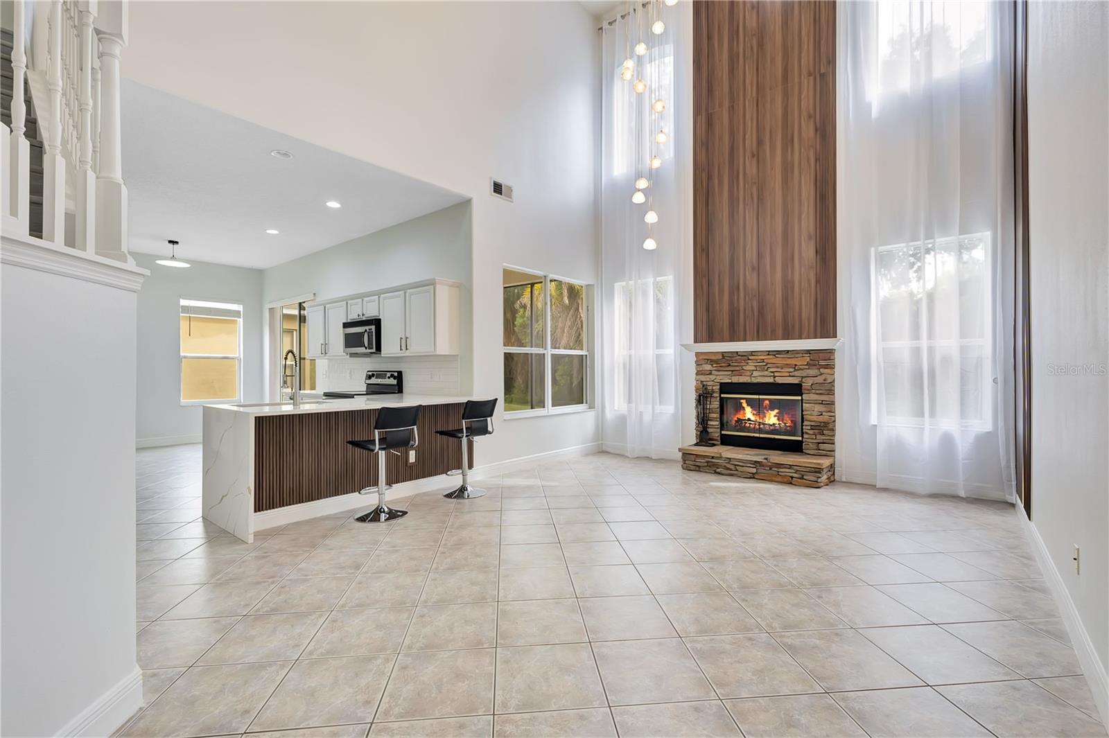 2165 THE OAKS BOULEVARD, Kissimmee, FL 34746