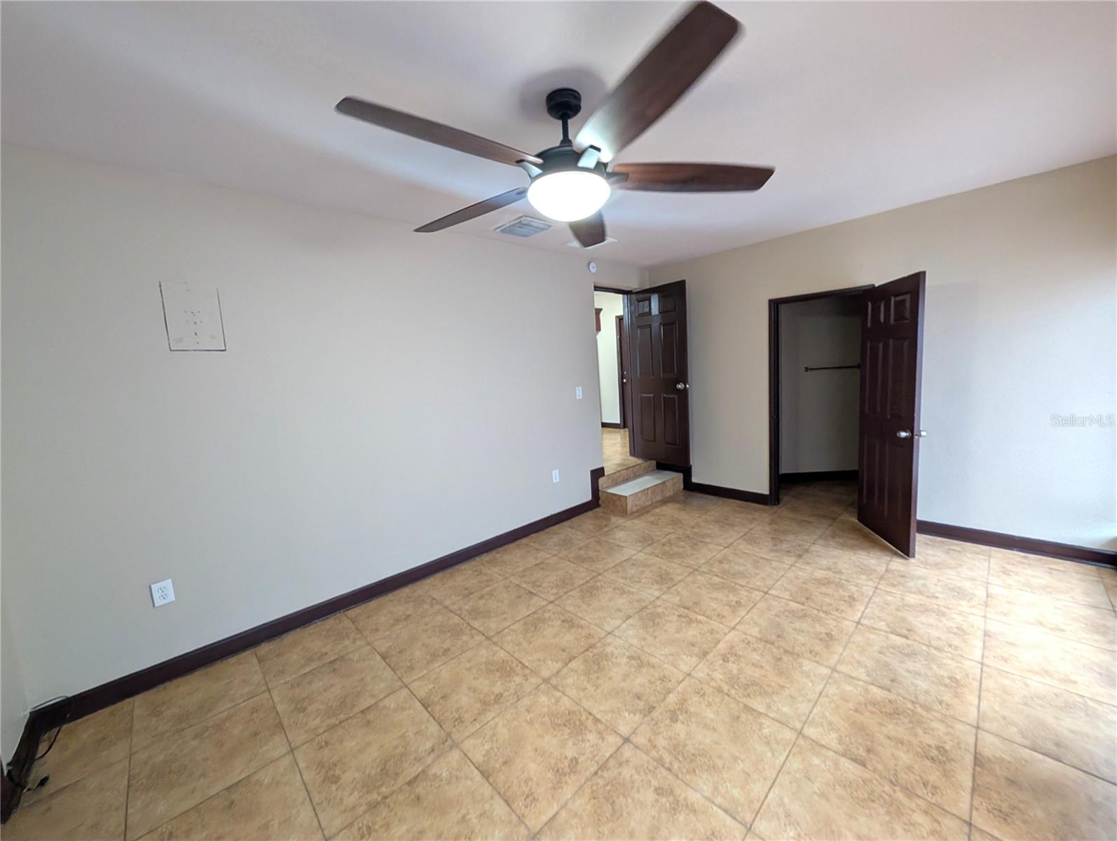 2001 E ROBSON STREET, Tampa, FL 33610