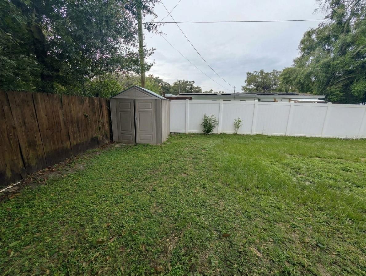 2001 E ROBSON STREET, Tampa, FL 33610