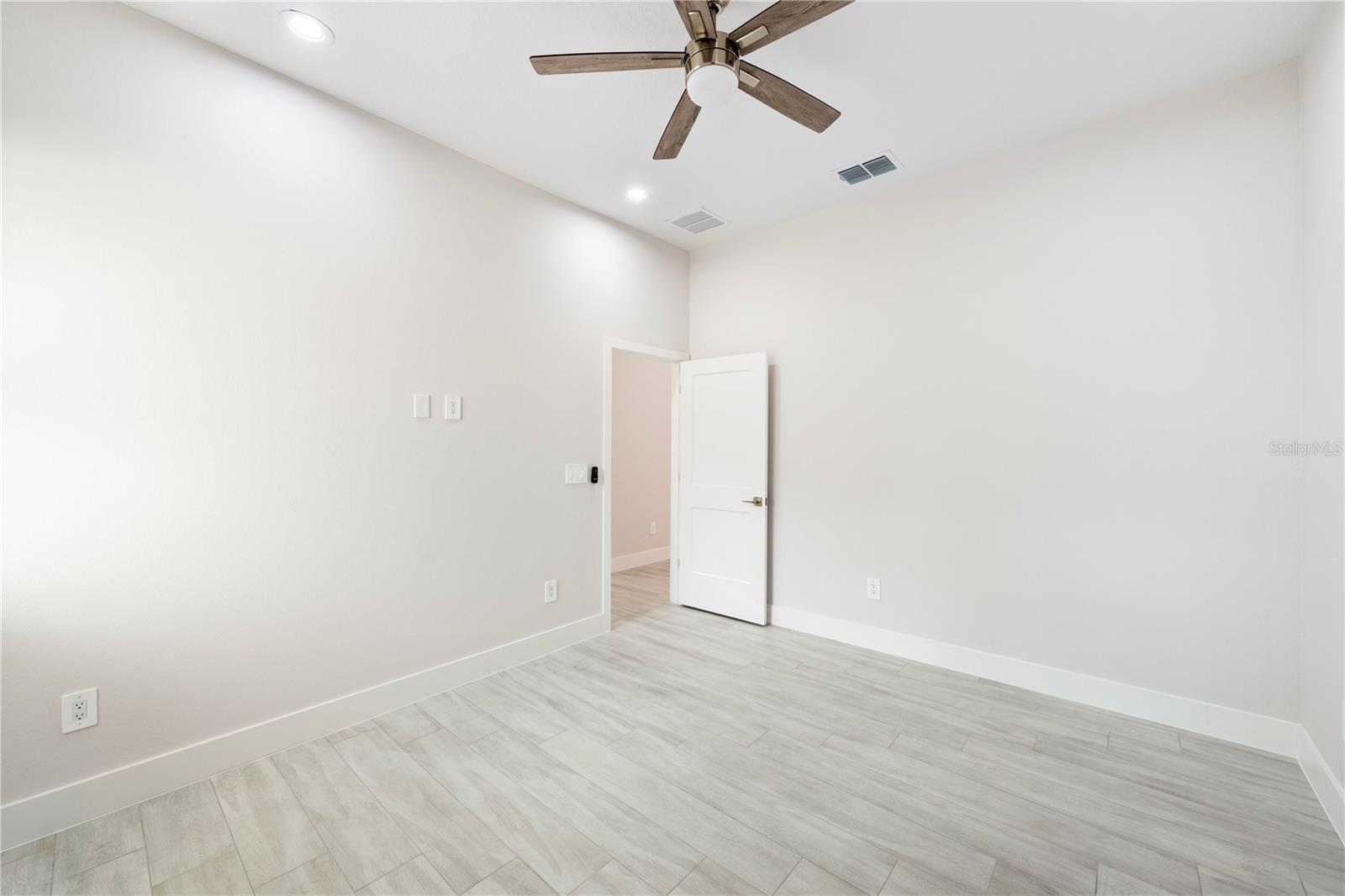 30614 QUINCE AVENUE, Eustis, FL 32736