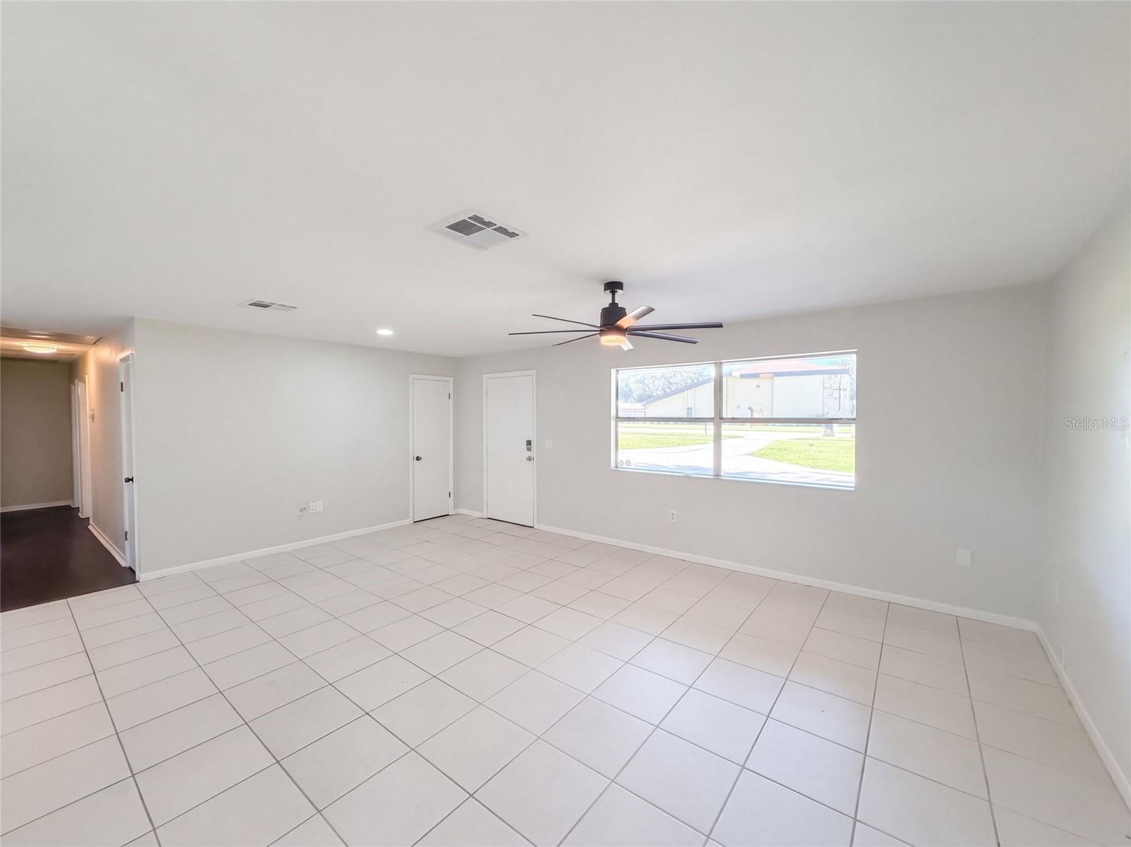 425 W DAUGHTERY ROAD, Lakeland, FL 33809