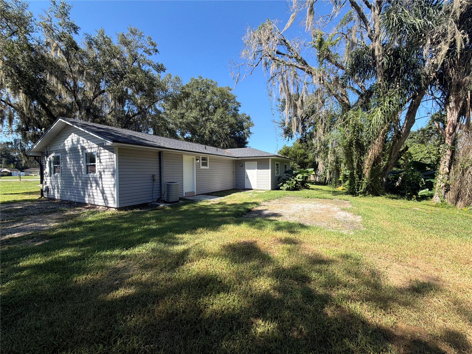 425 W DAUGHTERY ROAD, Lakeland, FL 33809