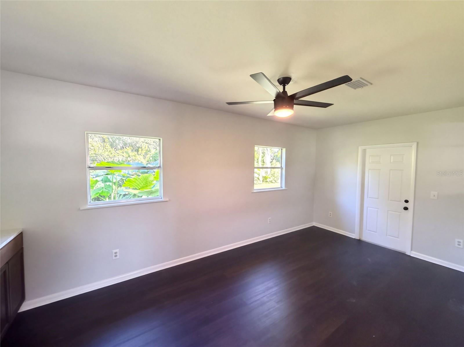 425 W DAUGHTERY ROAD, Lakeland, FL 33809