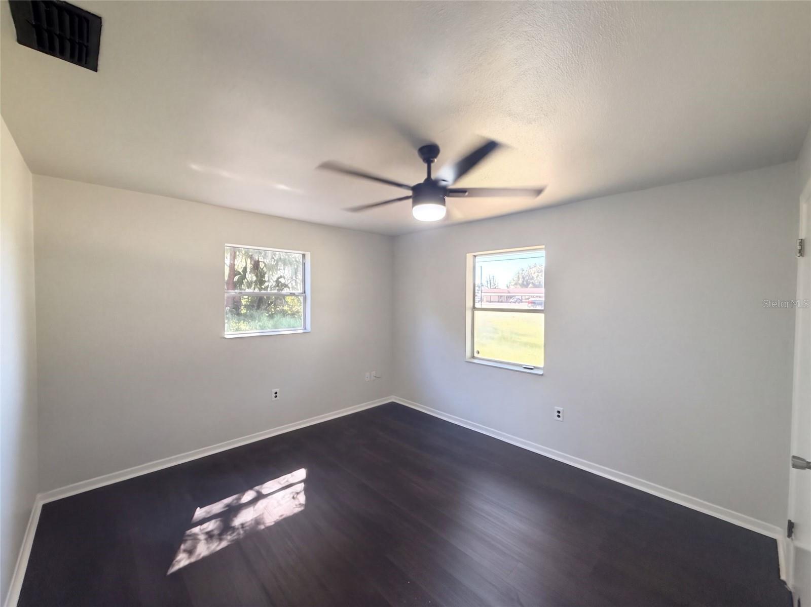 425 W DAUGHTERY ROAD, Lakeland, FL 33809