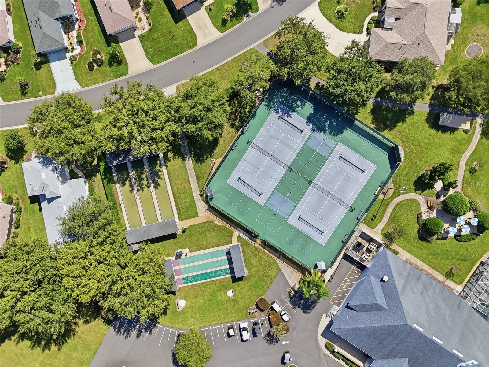 5604 GULF STREAM STREET, Tavares, FL 32778